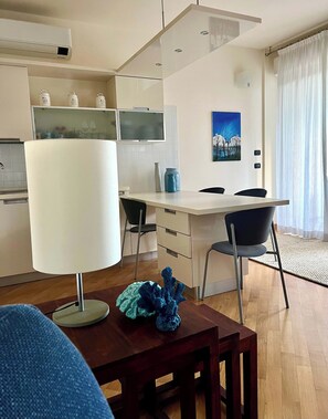 Apartment | Dining - Arts at Central Station (Sanremo)
