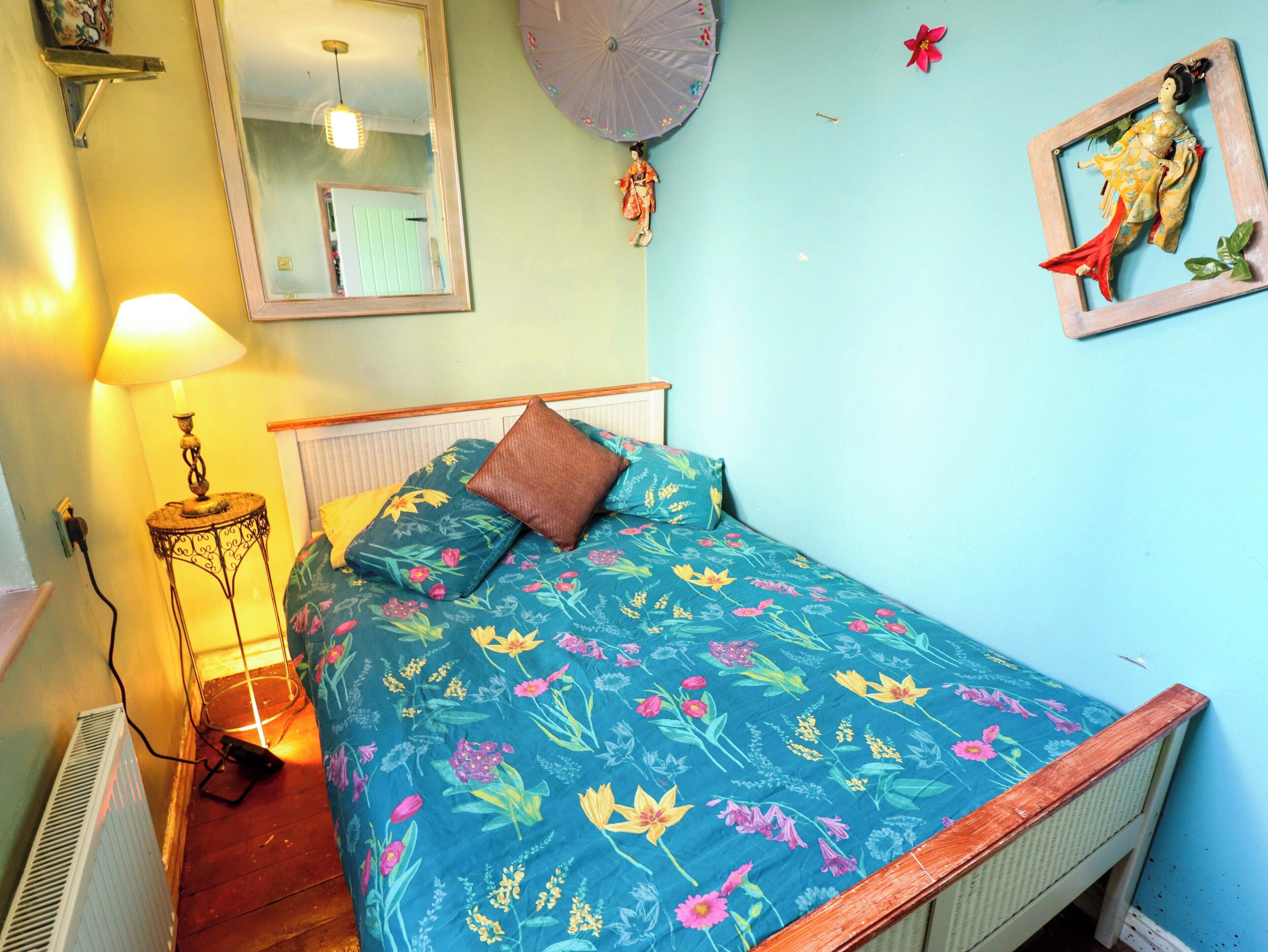 2 室のベッドルーム、客室ごとに異なる装飾、客室ごとに異なるインテリア、WiFi (無料)