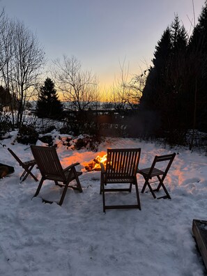 Property grounds - Holiday Home 'Alpenblick' with Mountain View, Private Terrace and Wi-Fi (Rickenbach)