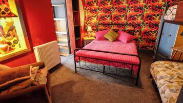 2 bedrooms, individually decorated, individually furnished, free WiFi