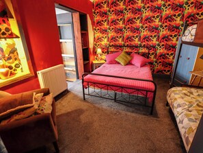 2 bedrooms, individually decorated, individually furnished, free WiFi