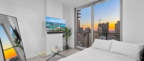 1 sovrum, skrivbord, strykjärn/strykbräda och wi-fi