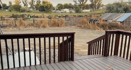 3-bedroom house in Grand View with AC