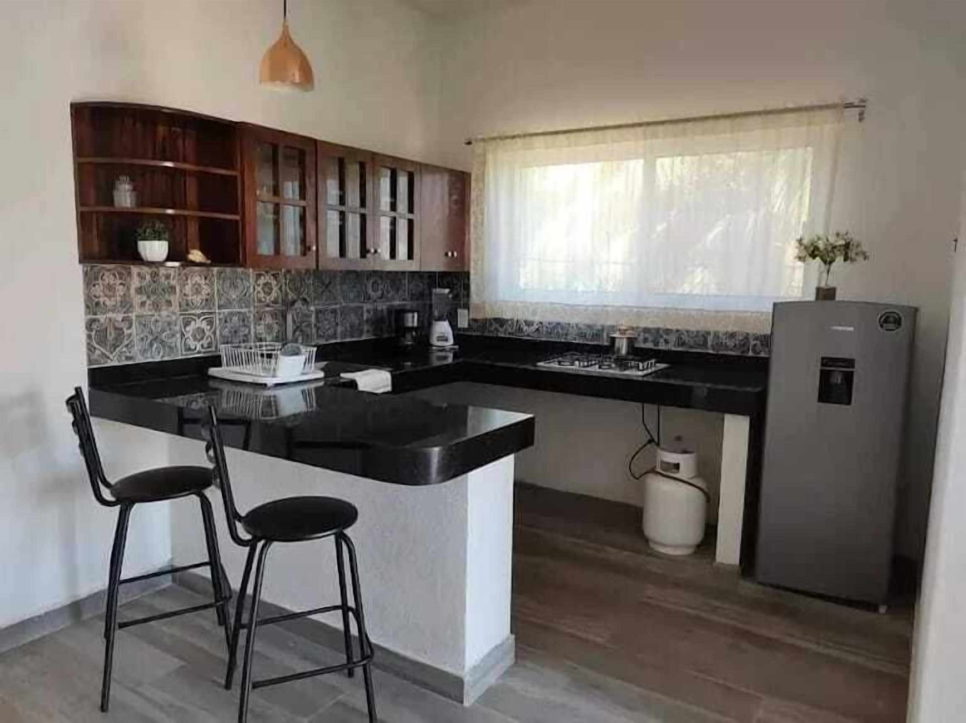 Cookware/dishes/utensils