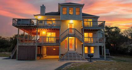 Coastal Comfort in Duck - Hot Tub, Pool Access & Steps to Beach Fun!