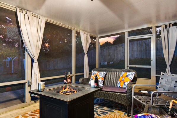 Terrace/patio - Crestview Family Home w/ Games & Porch (Crestview)