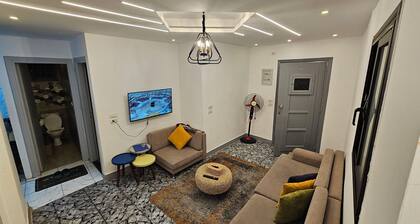 Alex Gate apartment - families only - 3 BR apt