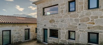 Casa Vilarinha Gerês: Holiday Home with Balcony and Wi-Fi