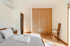 3 habitaciones, wifi, ropa de cama y acceso para silla de ruedas 