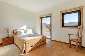3 habitaciones, wifi, ropa de cama y acceso para silla de ruedas 