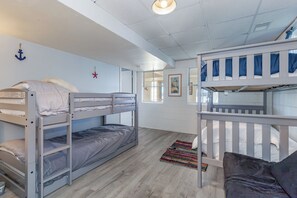 4 Schlafzimmer, Bügeleisen/Bügelbrett, kostenloses WLAN, Bettwäsche