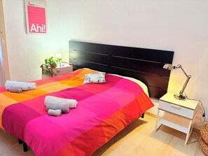 2 bedrooms, iron/ironing board, WiFi, bed sheets