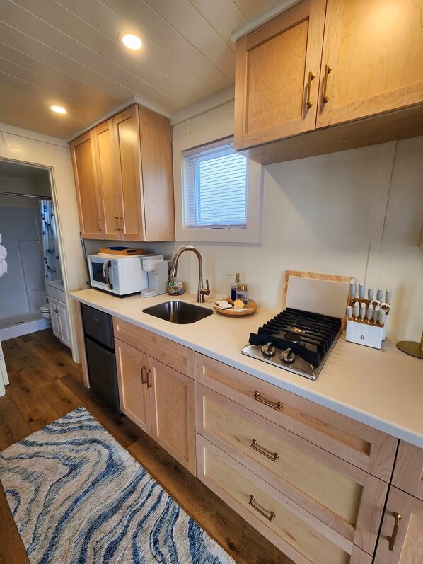 Microwave, oven, stovetop