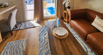 Blue Haven Houseboat