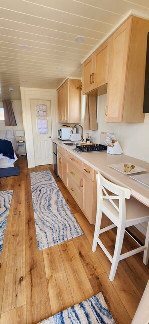 Microwave, oven, stovetop