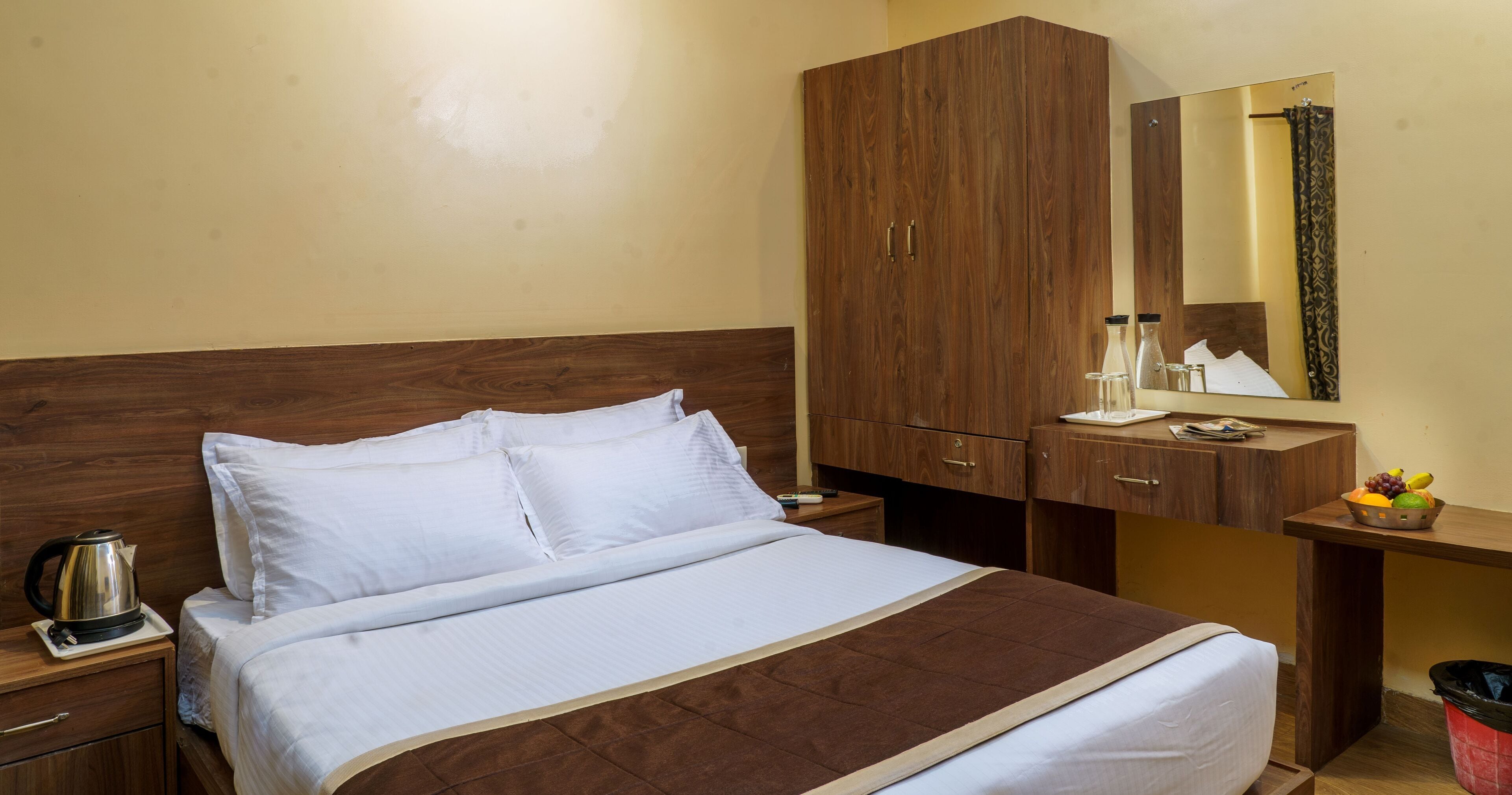 Kahden hengen standard-huone | Silitysrauta/-lauta, ilmainen Wi-Fi