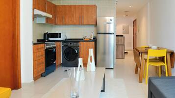 Mikrowelle, Ofen, Herdplatte, Geschirrspüler