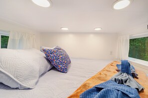 WiFi、ベッドシーツ