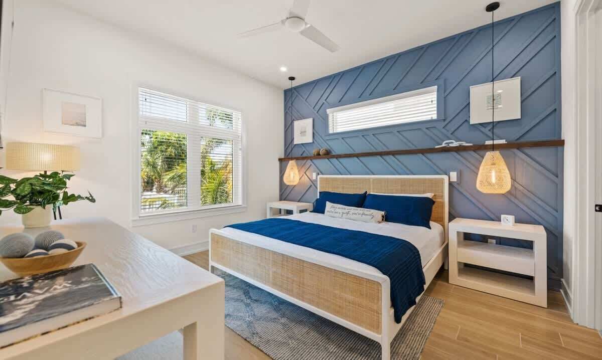 7 bedrooms, iron/ironing board, free WiFi, bed sheets