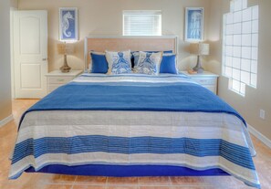 3 soverom, strykejern/-brett, wi-fi og sengetøy