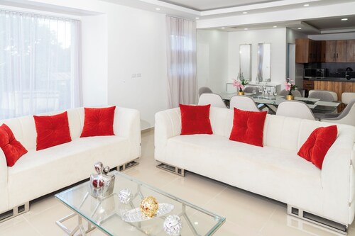 La Isla Royal-Sistema Solar, a lovely 3 bed Penthouse apartment in Miches, DR