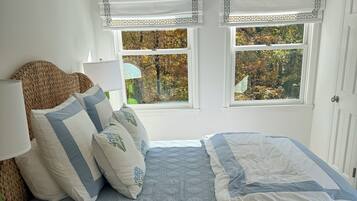 2 bedrooms, Internet, bed sheets