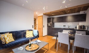 Interior - Apartment in Chamonix With Mountain View (Chamonix-Mont-Blanc)