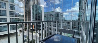 Modern Midtown Retreat Views Rooftop Pool