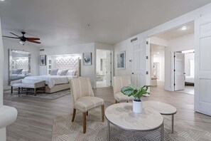 8 عدّة غرف نوم ومكواة/لوح كي وسرير سفر وواي فاي