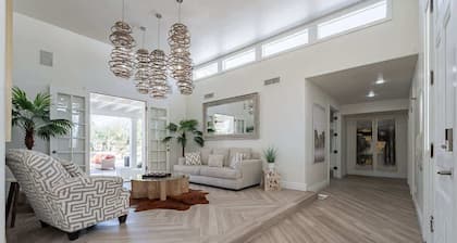 The Blue Cove Oasis | 8 Bedroom 7 Bathroom 17+Beds