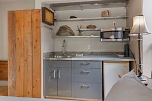 Interior - Riverfront Retreat near Bend's Drake Park (Bend)