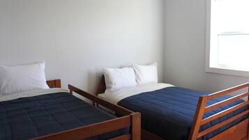 3 bedrooms, free WiFi, bed sheets