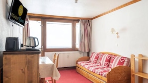 Living area - Studio for 3 People - LE France - Plagne Centre (La Plagne-Tarentaise)