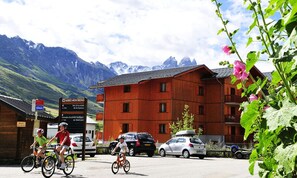 Exterior - 3-room Apartment With Cabin for 8 People (Albiez-Montrond)