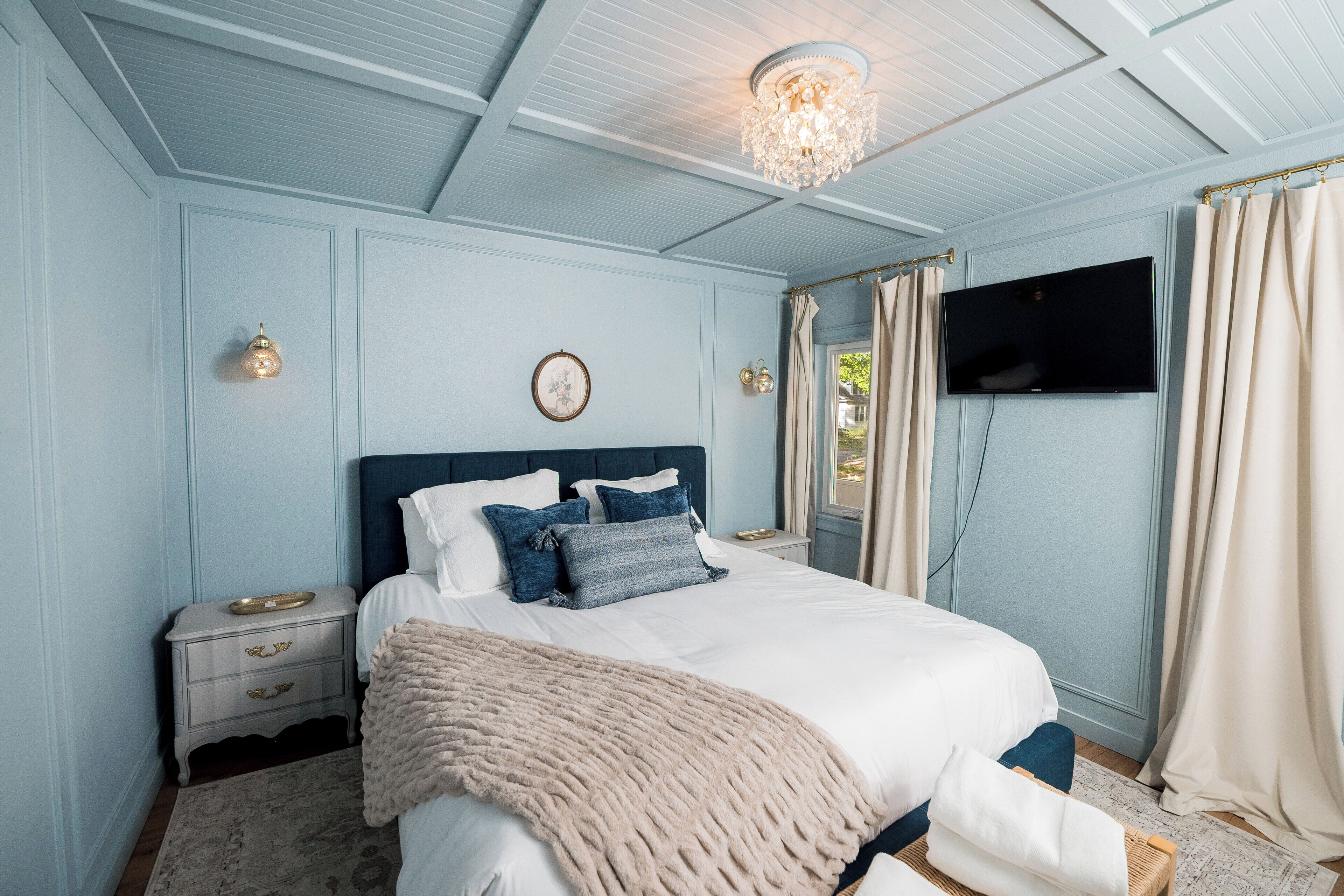 4 bedrooms, WiFi, bed sheets