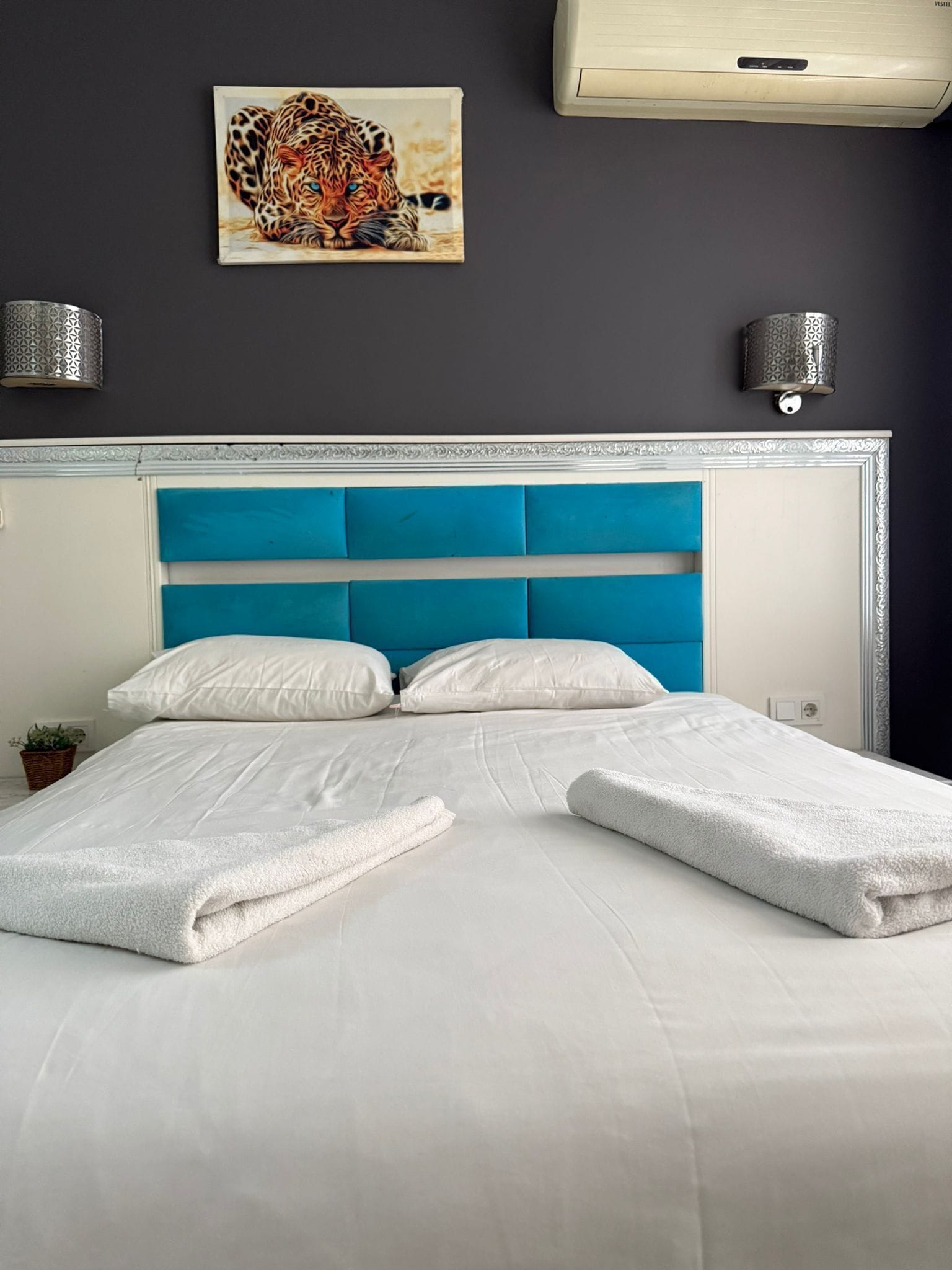 Mørklægningsgardiner, strygejern/strygebræt, gratis Wi-Fi