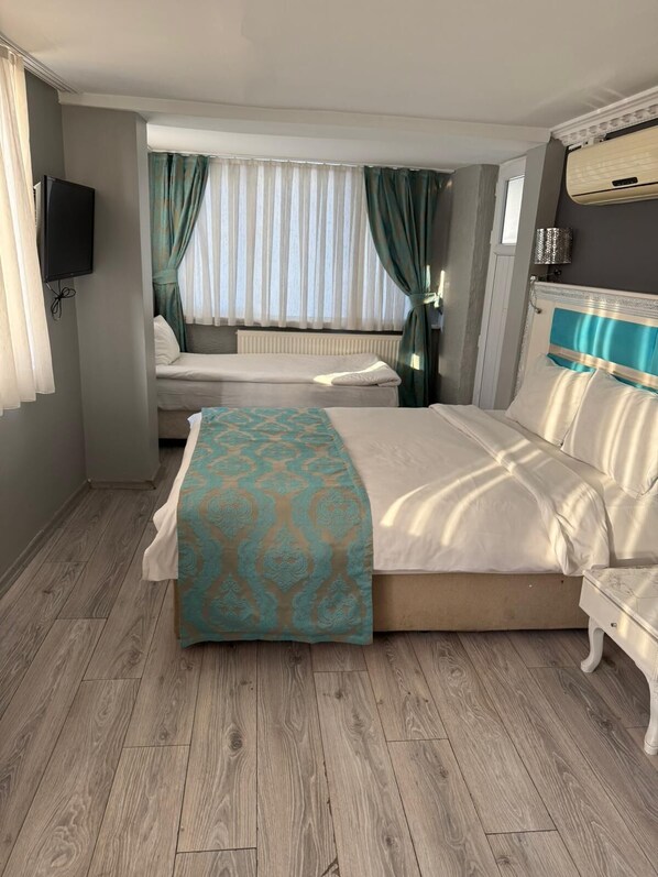 Rideaux occultants, fer et planche à repasser, Wi-Fi gratuit