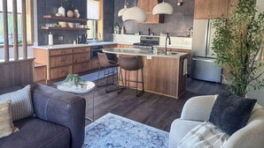 Unclassified image, 3 of 16, button - Large One Bedroom Apartment near Amish Country - Oasis Manor (Sugarcreek)