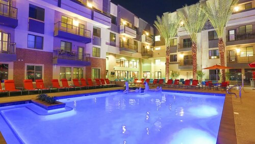 Cozy 1-bedroom apartment with fitness room and AC in charming Chandler