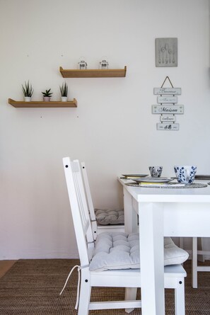 2 bedrooms, Internet - Villa Glicini - Delightful Cottage With Pool (Ostra)