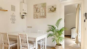 Villa | 2 bedrooms, Internet