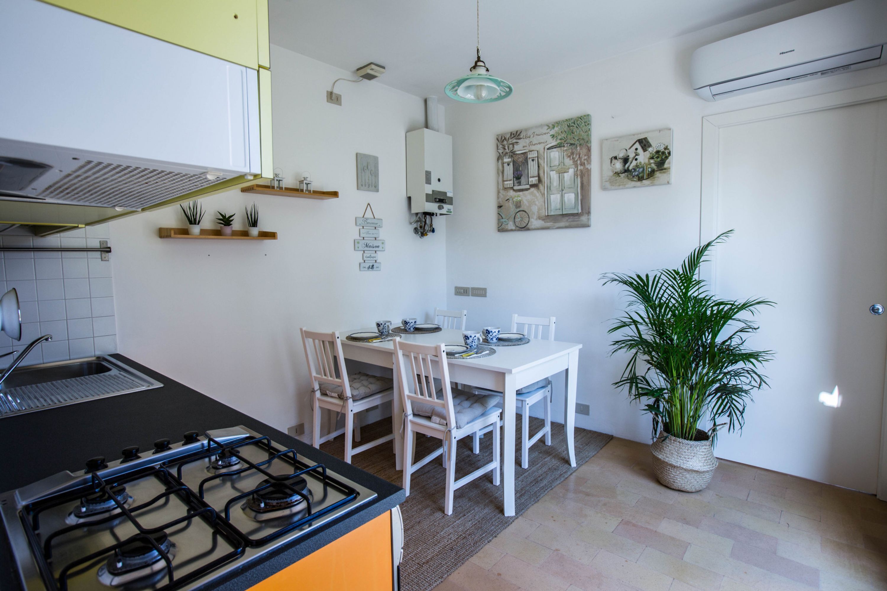 2 bedrooms, Internet