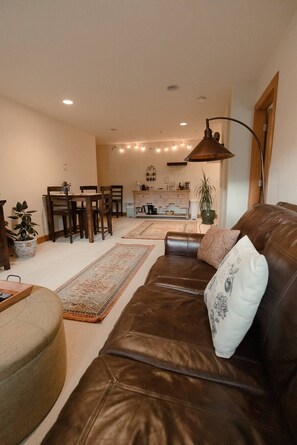 TV - Close to the slopes, mtb trails, views, local tips (Eagle)