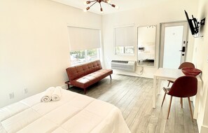 1 غرفة نوم وخدمة الإنترنت