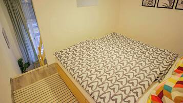 1 bedroom, WiFi, bed sheets