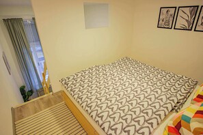 1 habitación, wifi y ropa de cama