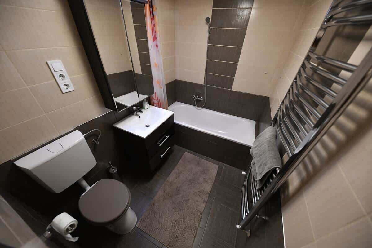 Shower, hair dryer, shampoo