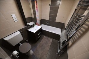 Shower, hair dryer, shampoo