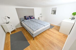 1 bedroom, WiFi, bed sheets