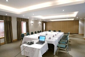 Meeting facility - The Watermill Hotel, Sure Hotel Collection by Best Western (Bourne End)